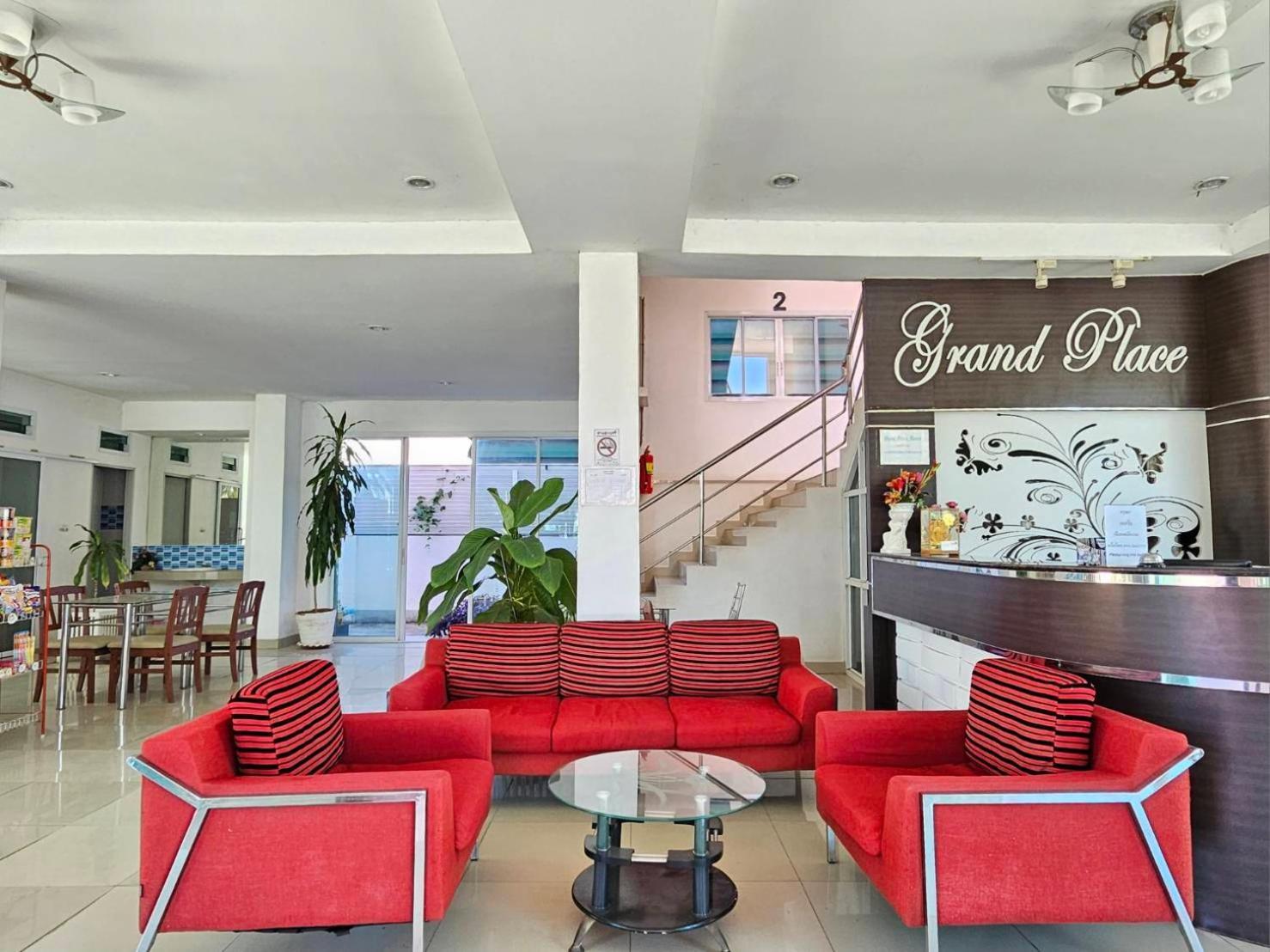 Grand Place Resort 乌隆他尼 外观 照片